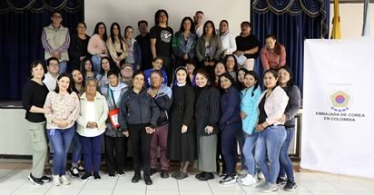 Noticia: Fraternidad JPIC y Universidad Mariana impulsan formación en mercadeo para mujeres emprendedoras de la OIM
