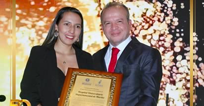 Noticia: Universidad Mariana entregó reconocimiento al Hospital Universitario Departamental de Nariño en sus 50 años de servicio a la salud