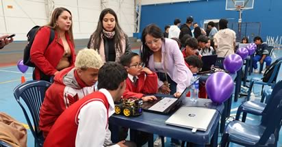 Noticia: Innovación, industria y conocimiento se destacan en el Simposio Internacional de Ingeniería Mecatrónica 2025