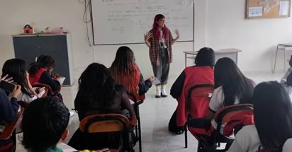 Noticia: Se promueve la expresión oral y el pensamiento creativo en jóvenes a través del festival de la palabra