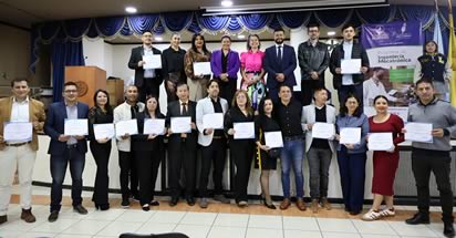 Noticia: Universidad Mariana certificó a profesores y profesionales en innovación educativa STEAM